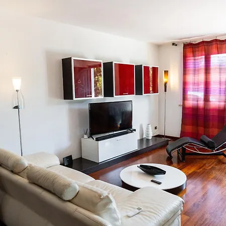 Dolce - Vista Colline, Jacuzzi, 3suites & 5min Dal Mare