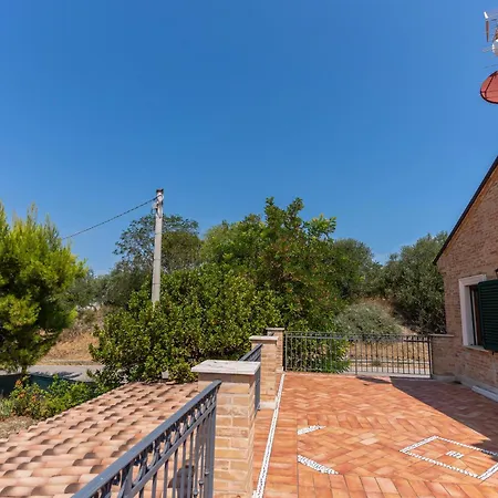 Dolce - Vista Colline, Jacuzzi, 3suites & 5min Dal Mare Nyaraló Lapedona