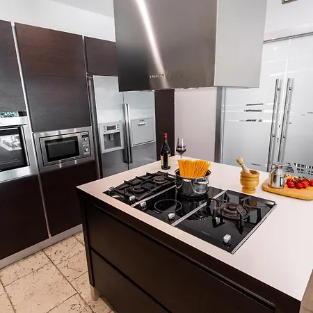 Dolce - Vista Colline, Jacuzzi, 3suites & 5min Dal Mare * Lapedona