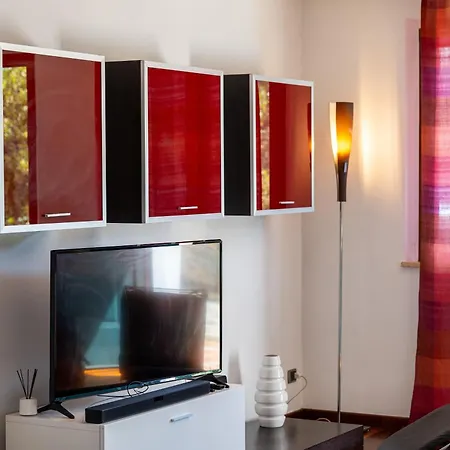 Dolce - Vista Colline, Jacuzzi, 3suites & 5min Dal Mare Nyaraló *