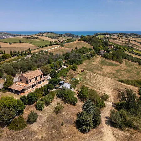 Dolce - Vista Colline, Jacuzzi, 3suites & 5min Dal Mare Nyaraló *