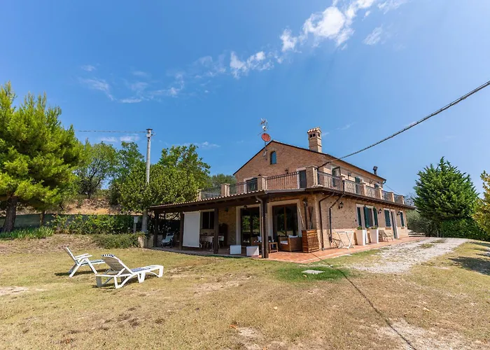 Dolce - Vista Colline, Jacuzzi, 3suites & 5min Dal Mare Σπίτι διακοπών Lapedona