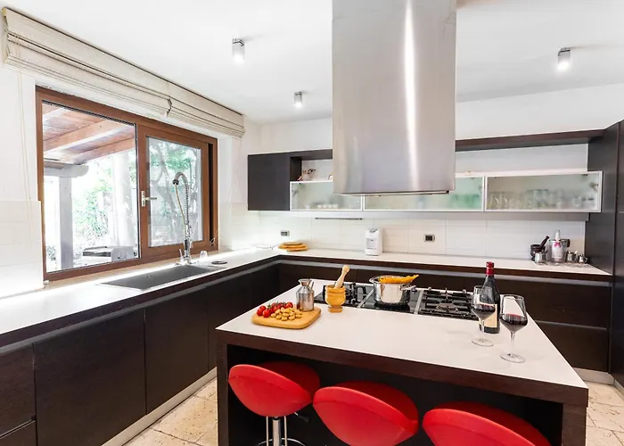 Dolce - Vista Colline, Jacuzzi, 3suites & 5min Dal Mare *