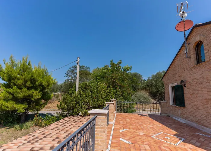 Dolce - Vista Colline, Jacuzzi, 3suites & 5min Dal Mare Σπίτι διακοπών Lapedona