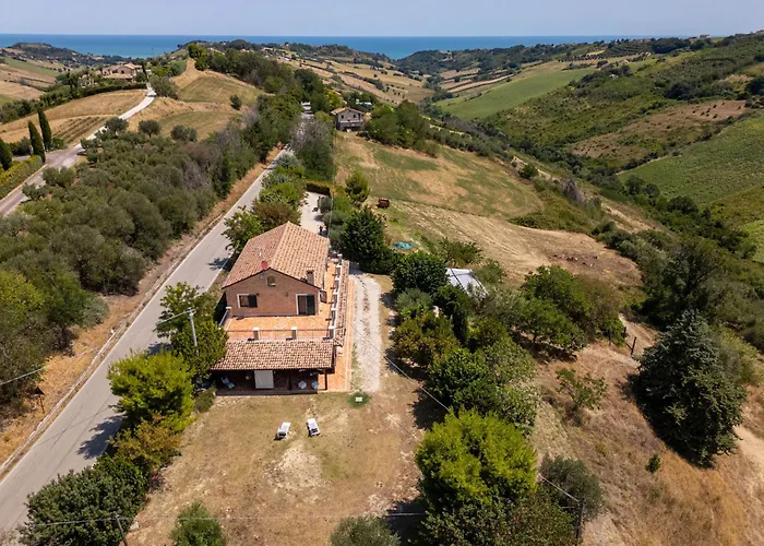 Dolce - Vista Colline, Jacuzzi, 3suites & 5min Dal Mare Σπίτι διακοπών *